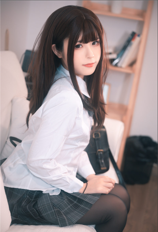 Quan冉有点饿 cosplay写真合集[19套][持续更新]